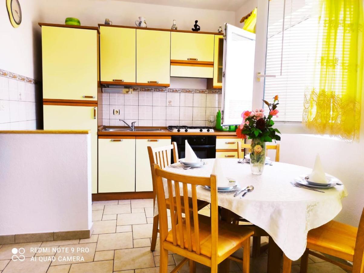 Apartment Topic Baska Voda Bagian luar foto