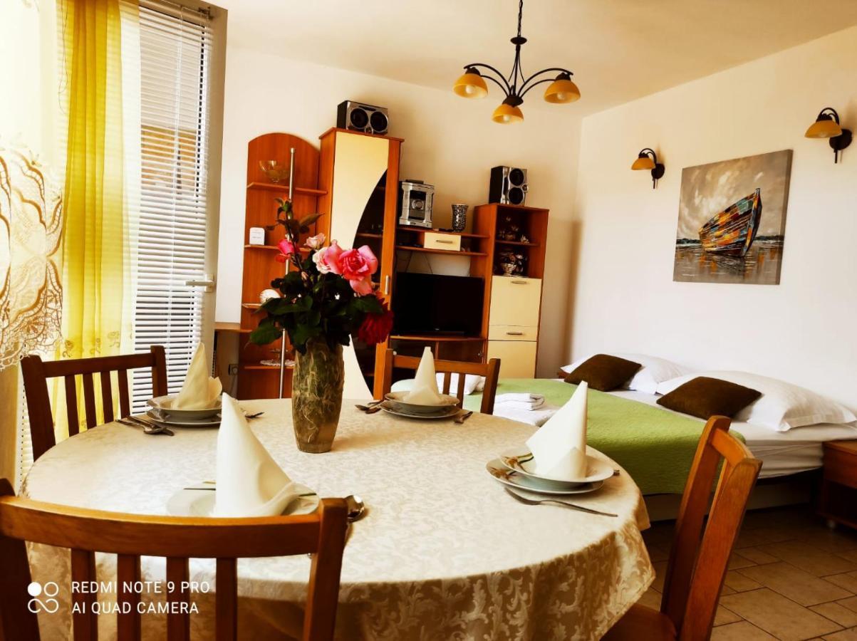 Apartment Topic Baska Voda Bagian luar foto