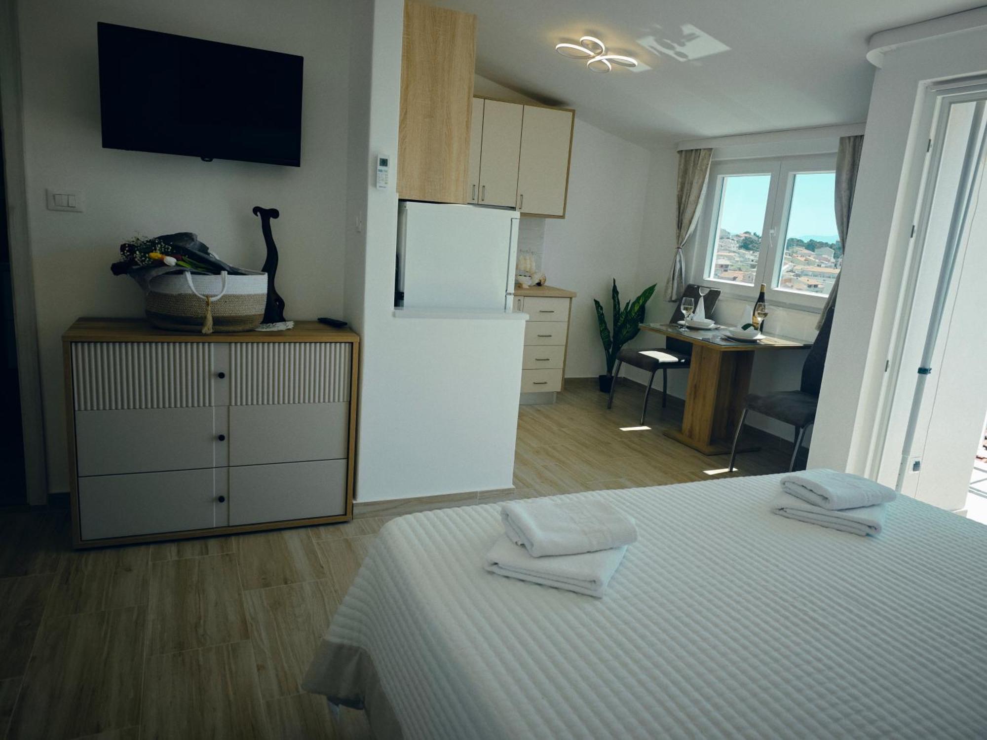 Apartment Topic Baska Voda Bagian luar foto