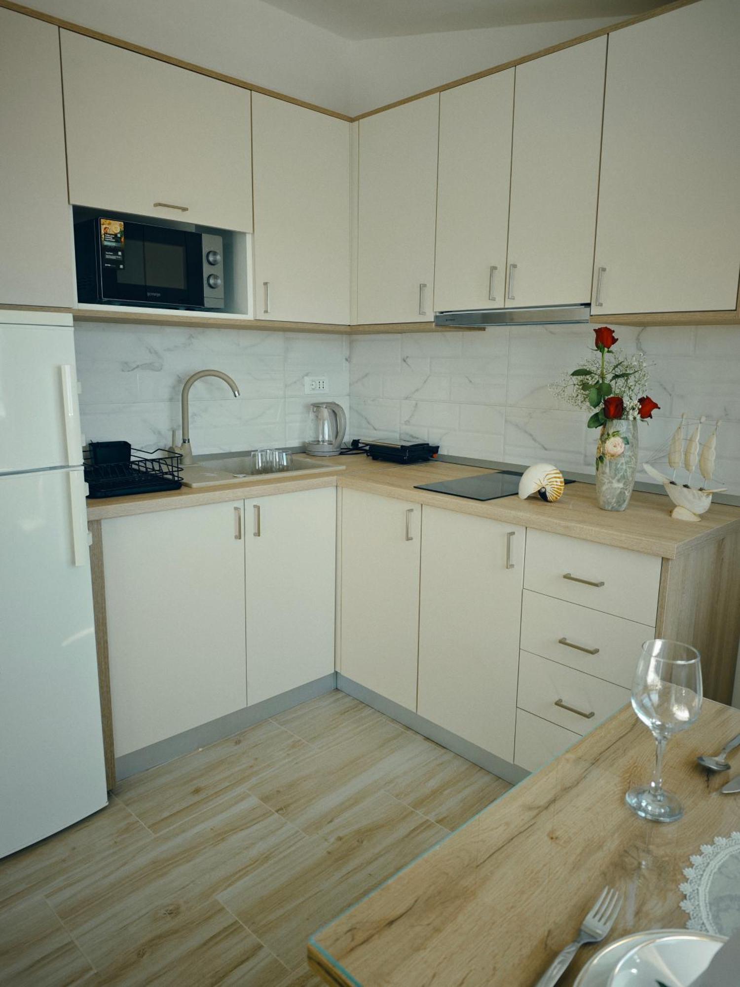 Apartment Topic Baska Voda Bagian luar foto