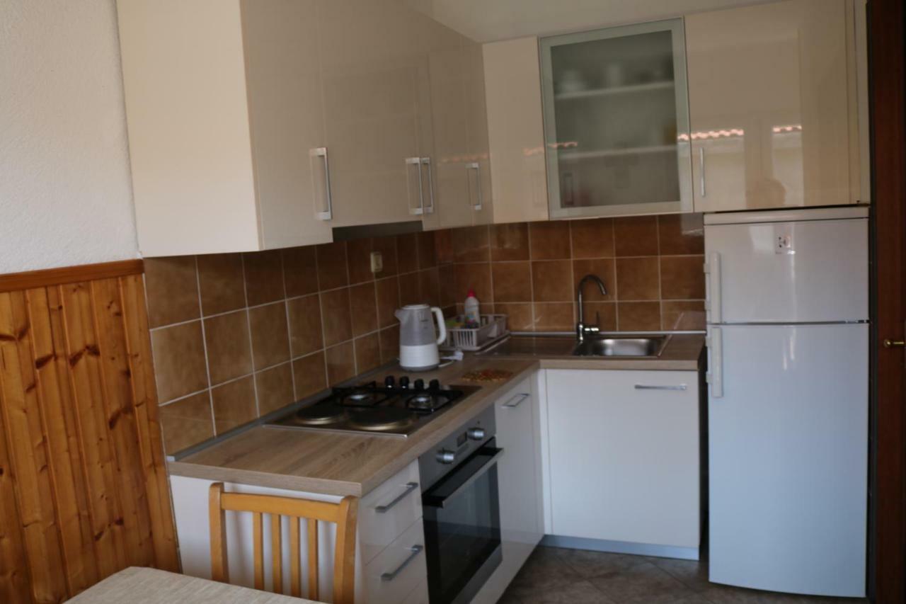 Apartment Topic Baska Voda Bagian luar foto