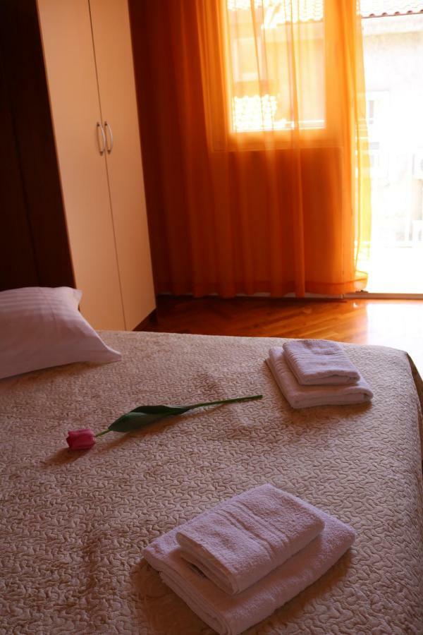 Apartment Topic Baska Voda Bagian luar foto
