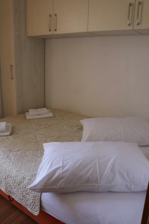 Apartment Topic Baska Voda Bagian luar foto