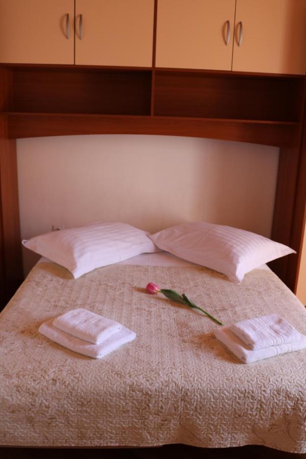 Apartment Topic Baska Voda Bagian luar foto
